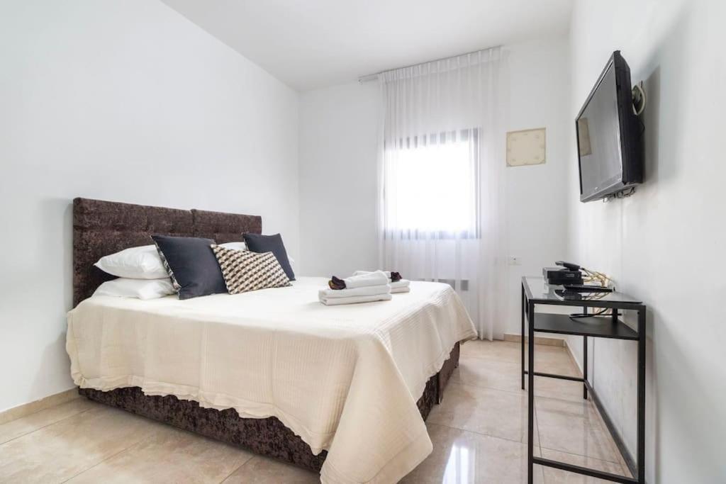 Luxury 3 Bedroom Apt, Harav Kook7 Ierusalim Exterior foto