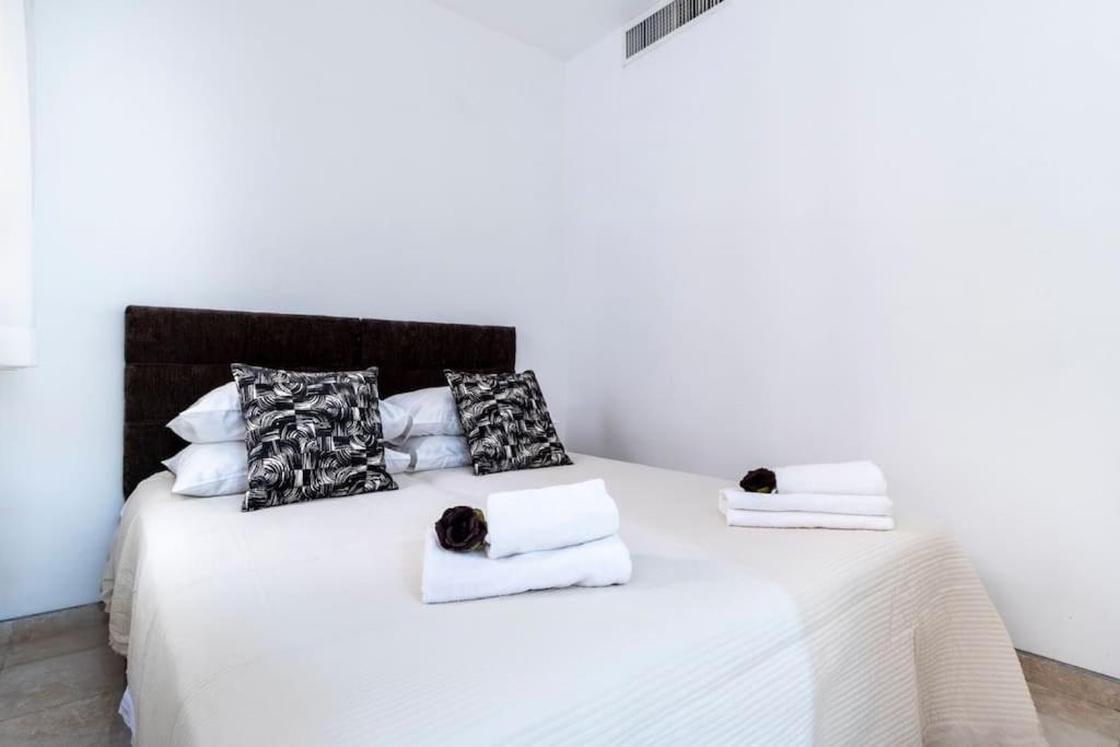 Luxury 3 Bedroom Apt, Harav Kook7 Ierusalim Exterior foto